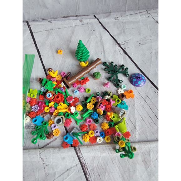 LEGO Plant Variety Lot 181 Random Foliage Trees Leaves Flowers Buckets And More - Picture 1 of 5